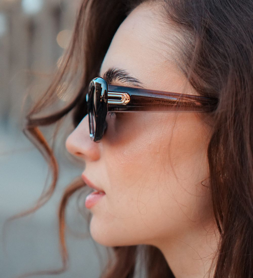 Okulary przeciwsłoneczne prostokątne z pogrubioną oprawką i polaryzacją UV400 – Oregon Brown