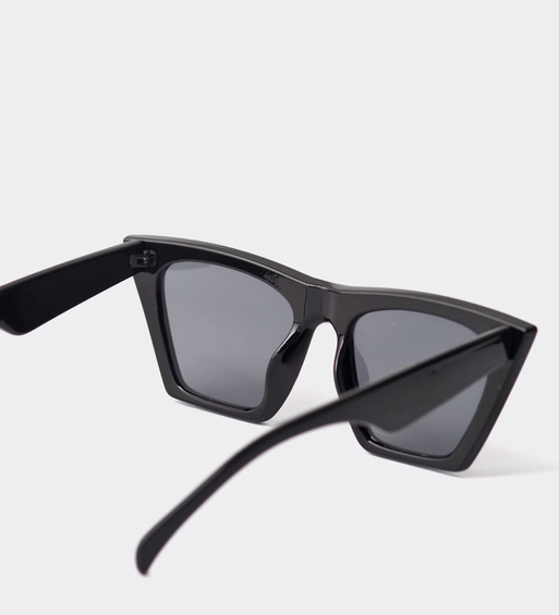 Modne czarne okulary koty Syracuze Black Bigger Size