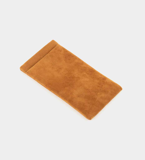 Brązowe miękkie etui na okulary