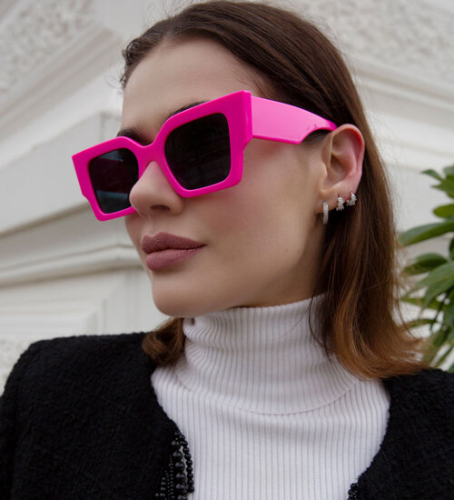 Odważne okulary przeciwsłoneczne w stylu lat 80. Milan Pink