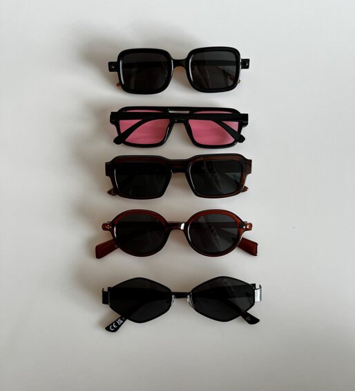 Okulary przeciwsłoneczne w stylu lat 90. Pedro Brown
